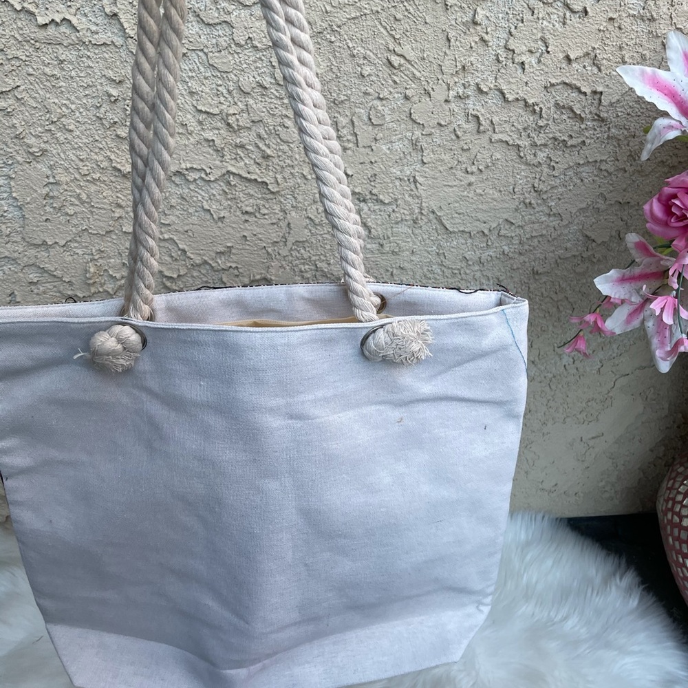 π¦ Parrot Tote - Picture 6 of 7